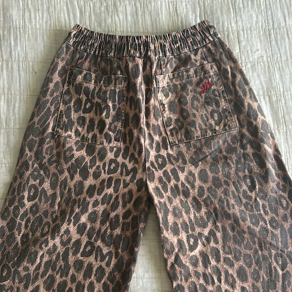 Damson Madder Rafe Pant - Leopard Print - Picture 4 of 4